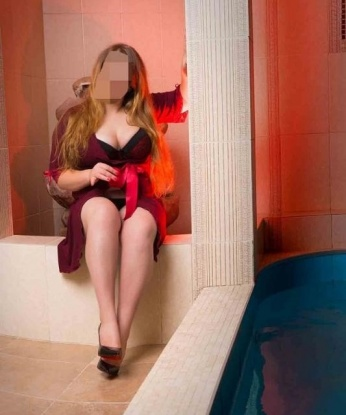 Вика, 23 года